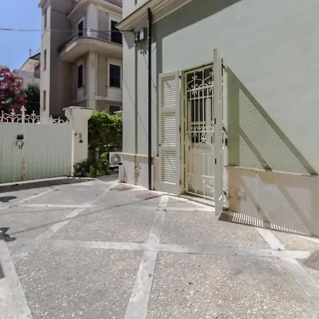 Prestigioso Alloggio In Dimora Storica Nel Centro Della Citta Bed & Breakfast