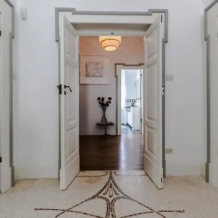 Prestigioso Alloggio In Dimora Storica Nel Centro Della Citta Pescara
