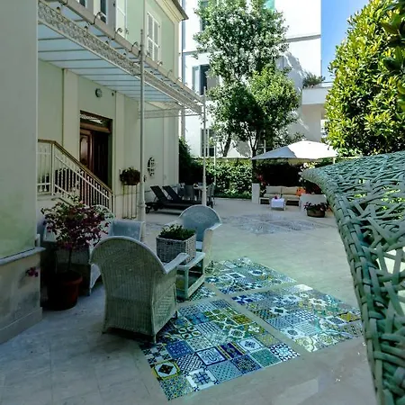 Bed & Breakfast Prestigioso alloggio in dimora storica nel centro della citta